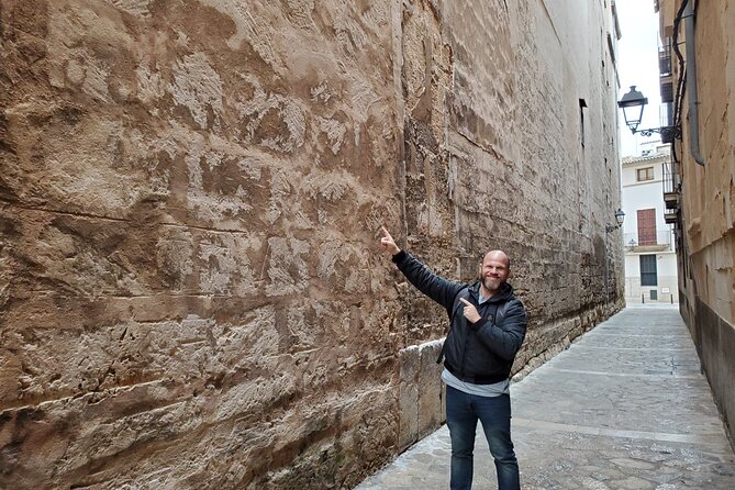 2-Hour Private Walking Tour Through Palma’s Jewish Quarter - Palma’s Jewish past is hiding in plain sight
