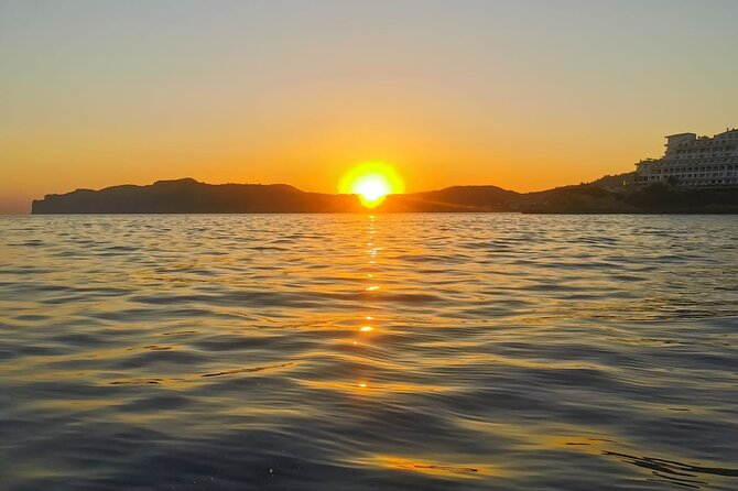2 Hours Boat Rental in Santa Ponsa without License - Taking the helm from Costa de la Calma