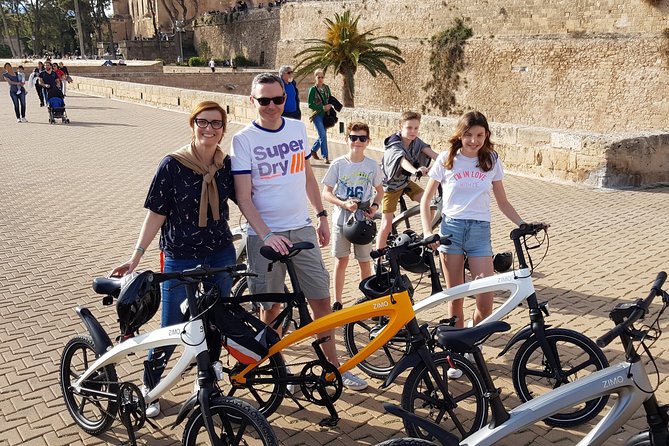 2 Hours E-Bike Tour in Palma - Palma’s old town, seen from street level