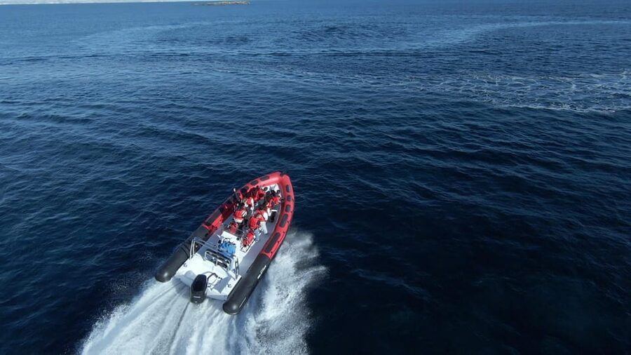 Alcudia: 2-Hour Sightseeing Speedboat Tour with Snorkeling - Who should book this speedboat tour?