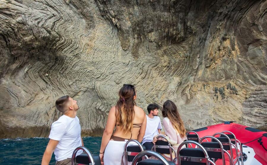 Alcudia: 2-Hour Sightseeing Speedboat Tour with Snorkeling - The 40-minute swim at Cala En Gossalba