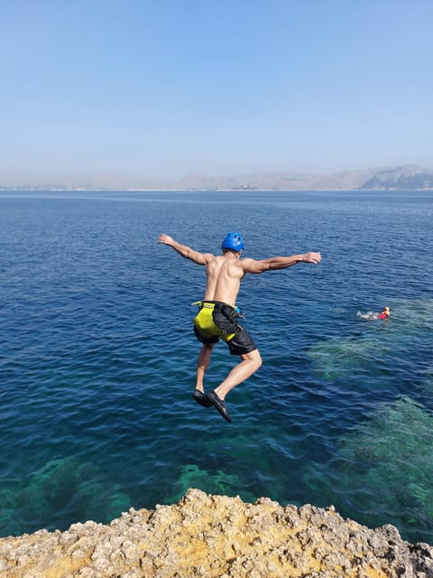Alcudia: Coasteering Cliff Jumping - What this Alcúdia coasteering trip is really like