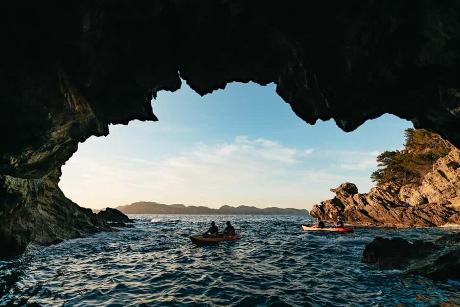 Alcudia: Guided Sea Kayaking Tour with Snorkeling - Timing, weather, and what to bring