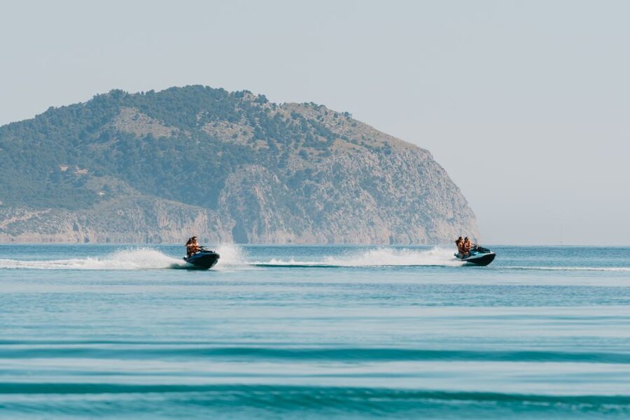 Alcudia: Jet Ski Tour to Lighthouse Island with photos - What the ride feels like on the water