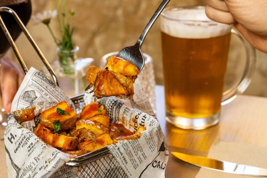 Alcudia: Self-Guided Gourmet Tapas and Wine Tour - Starting at Básico Gastro Bar