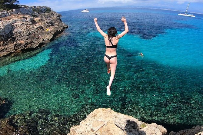 Beach Tours Mallorca. The Happy Vans. - Viewpoints, defense towers, and Mallorca’s early homes