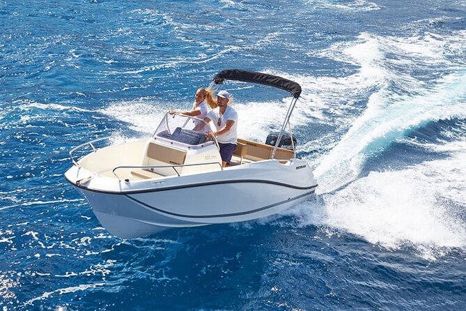 Boat rental without license - B520 'Neptuno' (5p) - Can Pastilla - What you pay, and what the price really means