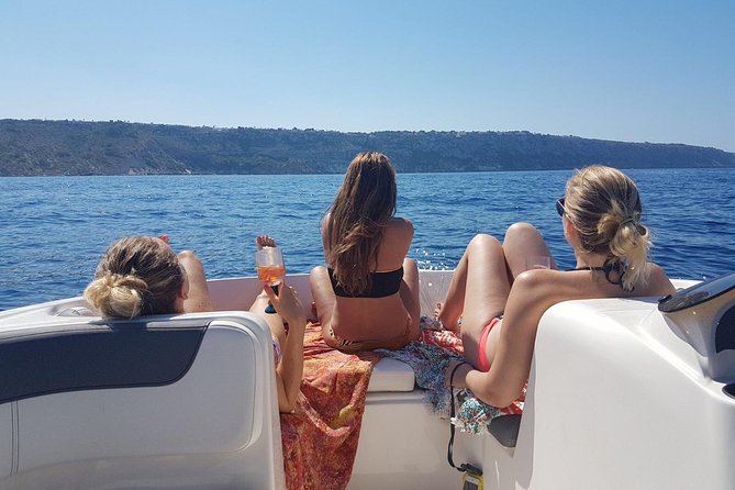 Boat rental without license - B540 'Gaia' (5p) - Can Pastilla - Fuel, cleaning, and the €500 deposit