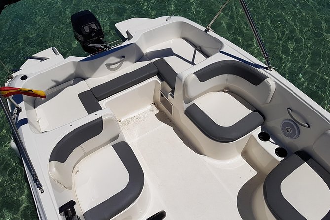 Boat rental without license - B540 'Gaia' (5p) - Can Pastilla - Why the slow speed changes your plan