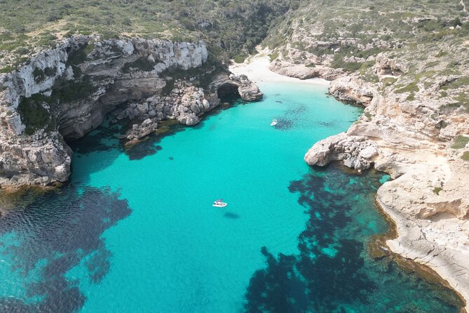 Boat tour Cala Figuera, Es Pontas, Caló de Moro, Cala Marmols - Starting in Cala Figuera’s working harbor