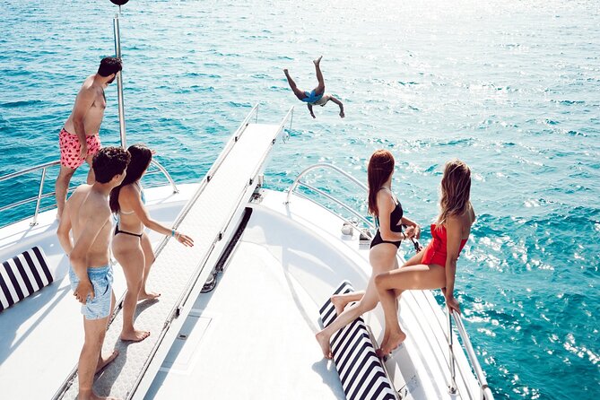 Boat tour of the Bay of Palma with snorkeling and drink - Leaving Can Pastilla at 3 p.m.