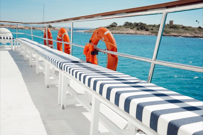 Boat tour of the Bay of Palma with snorkeling and drink - Is $46.86 good value?