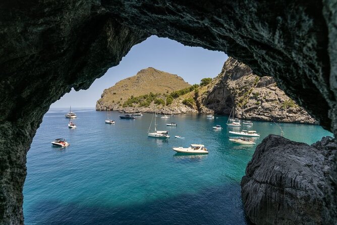 Boat, Tram and Train Tour in Mallorca from the South - How much time will you really have?