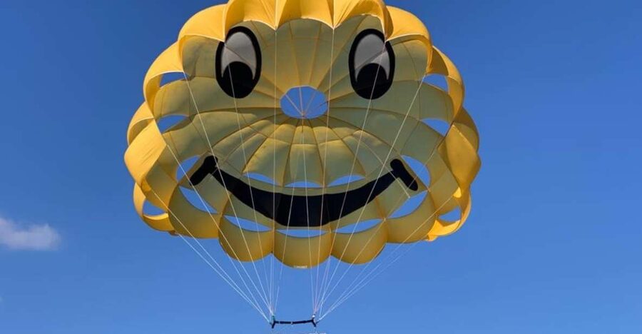Cala Bona: Parasailing Experience - Taking off from Cala Bona