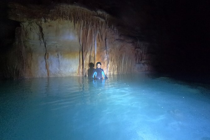 Cala Varques: Guided kayak Sea caves expedition & snorkeling - Paddling toward Cova des Coloms and Falco cave