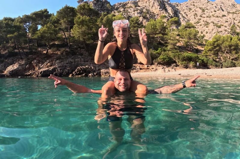 Can Picafort: Private Boattrip - Snorkeling-Beach- Caves - Adding a Seabob to the swim stop