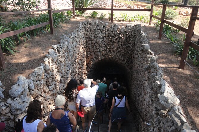 Caves Drach Boat Trip from Alcudia with Return Bus and Tickets - The optional Majorica Pearls stop