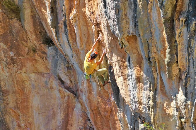 Climbing day in private tour - Safety and skill level: what you should expect
