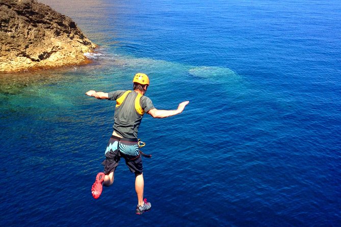 Coasteering Cliff jumping - Price, value, and what you still need to pay for
