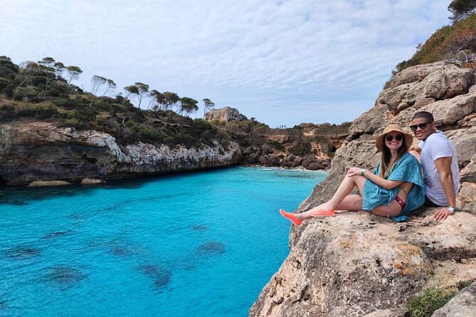 Discover Cala des Moro and S’Almunia the smart way - Weather, food, and what to pack