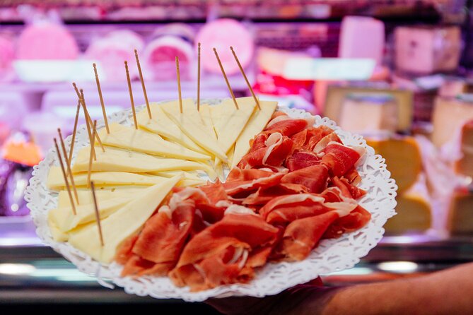 Food Tasting Walking Tour in Palma with a Local - Starting beside Palma Cathedral