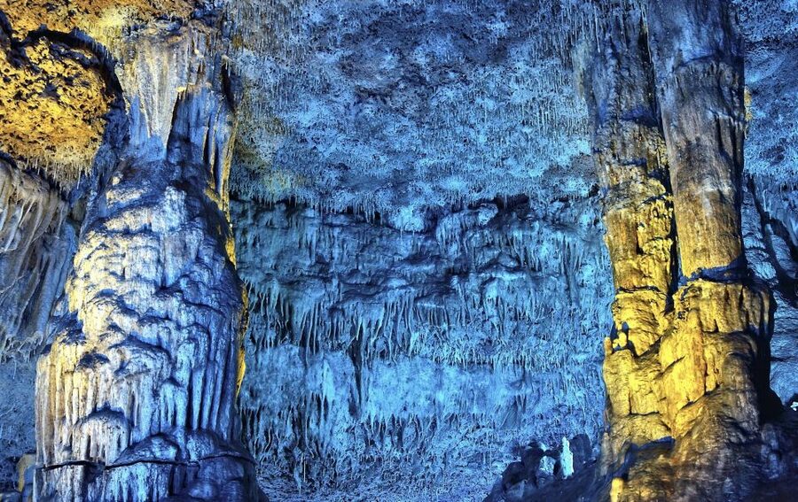 From Alcúdia: Dinosaurland and Hams' Caves Half-Day Trip - How the Timing Shapes the Day