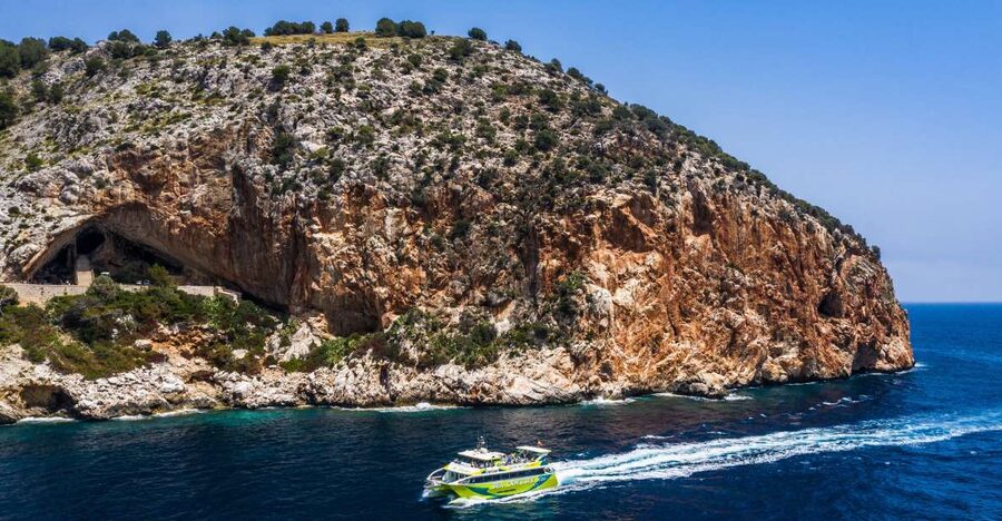 From Cala Bona: East Coast Glass-Bottom Boat Trip - What this Cala Bona boat trip really is
