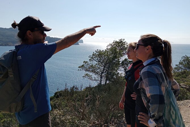 Guided Kayak & Hike from Sant Elm to Sa Dragonera - Walking to Far de Tramuntana lighthouse