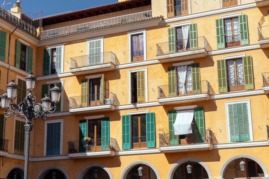 Highlights & Hidden Gems of Palma de Mallorca Private Tour - Seeing the Almudaina gardens from the outside