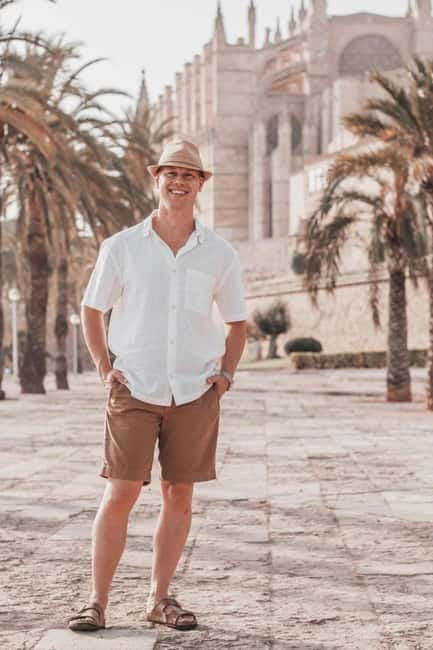 Instagram tour in Palma de Mallorca with a private photographer - Starting at Palma’s emblematic city locations