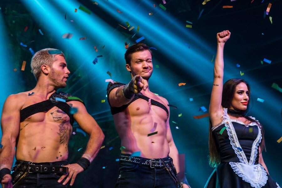Magaluf: Pirates Reloaded Show Entry Ticket - The evening starts with a DJ, not the main show