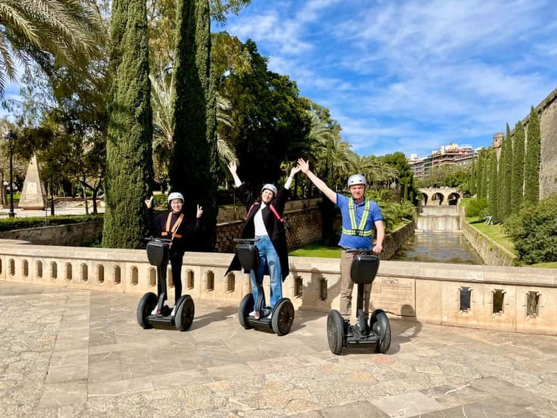 Mallorca: 2.5 H Sightseeing Segway Tour with Local Guide - Entering Palma’s Old Town