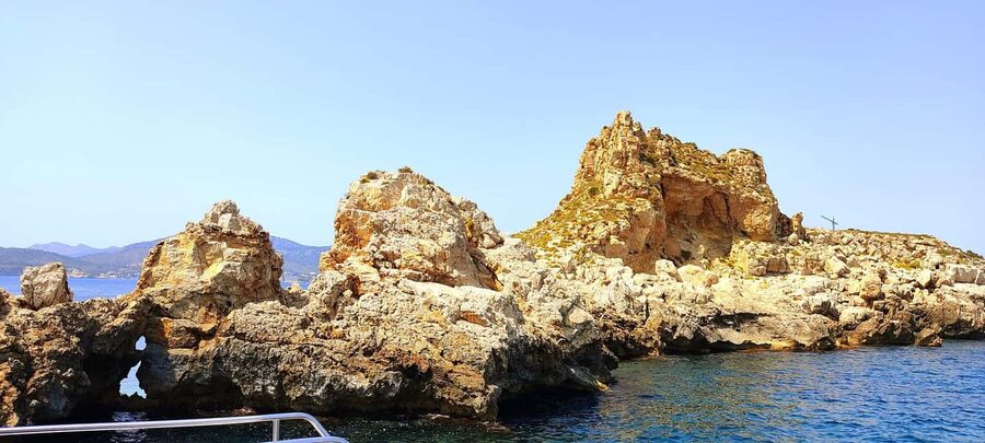 Mallorca: 3.5-Hour Boat Trip with Swimming and Snorkeling - Using the masks and snorkels