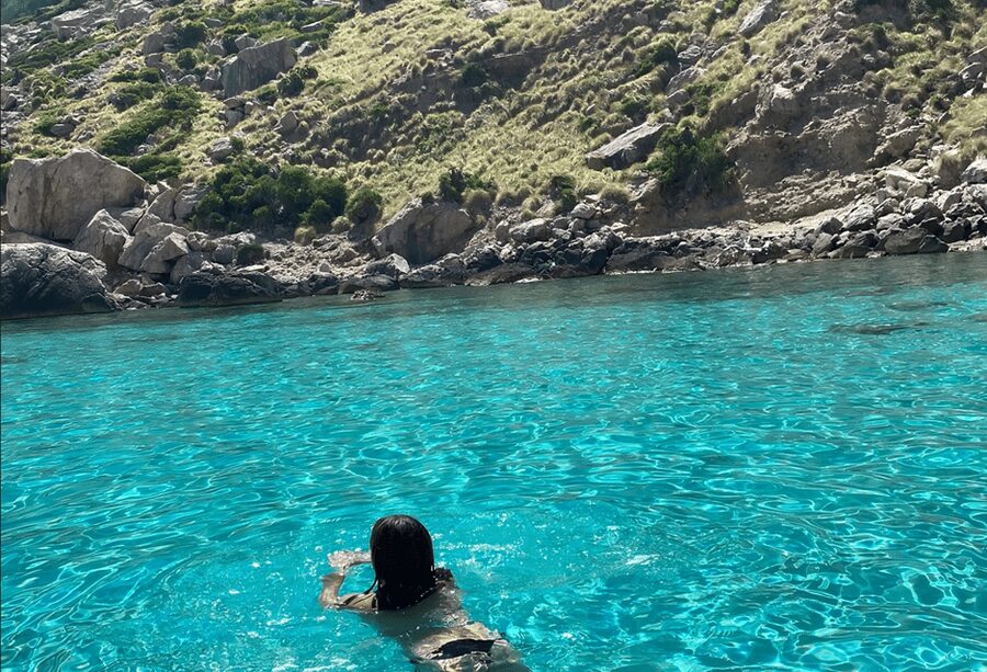 Mallorca: Alcudia, Private Boat Tour. - Punta Corrent keeps the outing flexible