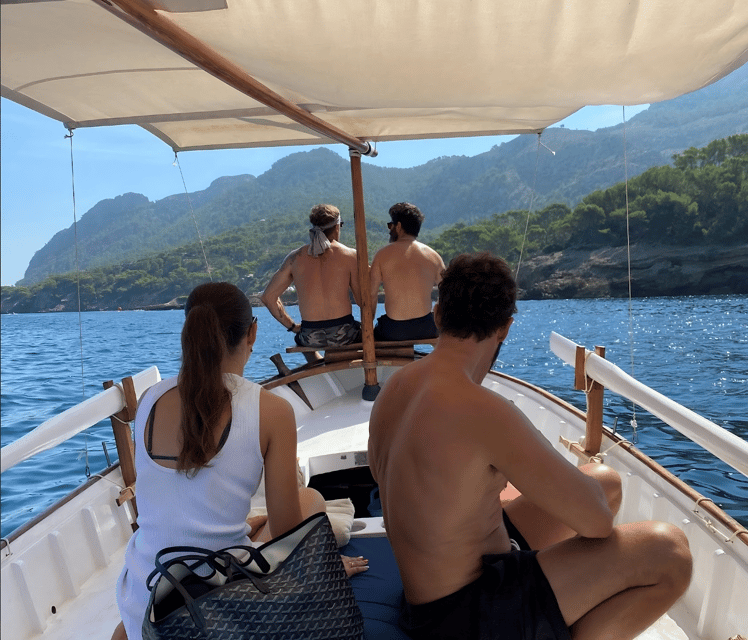 Mallorca: Alcudia, Private Boat Tour. - Swimming, snorkeling, and the practical details