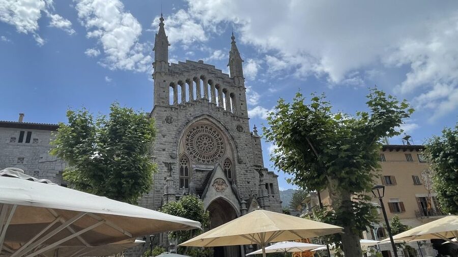 Mallorca Beyond the Guidebooks - Tour with the famous Author - Starting from Palma and heading into the mountains