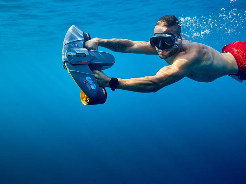 Mallorca: Bladerunner Jet Boat Excursion - From Magaluf Beach to the open Mediterranean