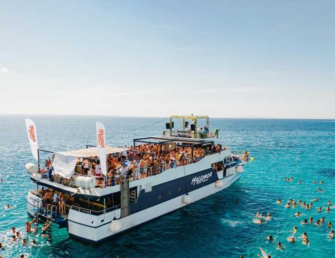 Mallorca: Boat Party with Live DJs, Lunch, & Nightclub Entry - Who should book this experience?
