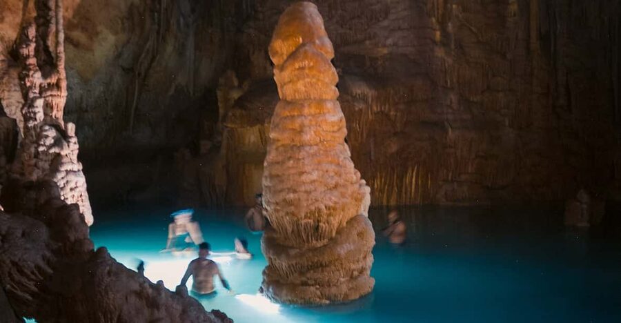 Mallorca: Cala Romántica Cliff Hike and Sea Cave Tour - Getting Ready at the Secluded Cove