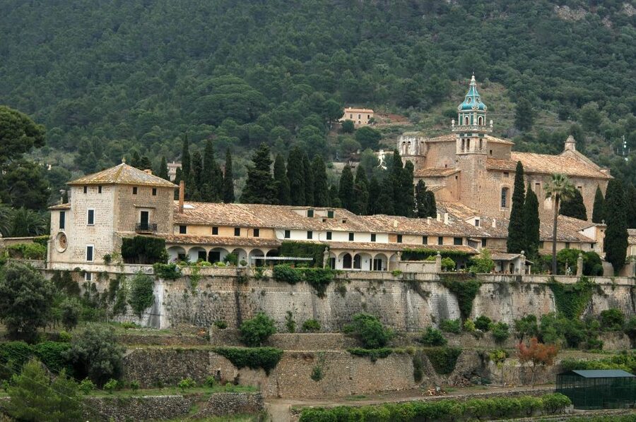 Mallorca: Carthusian Monastery Valldemossa Entrance Ticket - A church with Bayeu frescoes