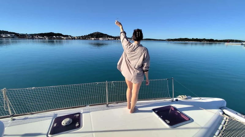 Mallorca: Catamaran Boat Tour with Tapas - Homemade tapas while the catamaran is anchored