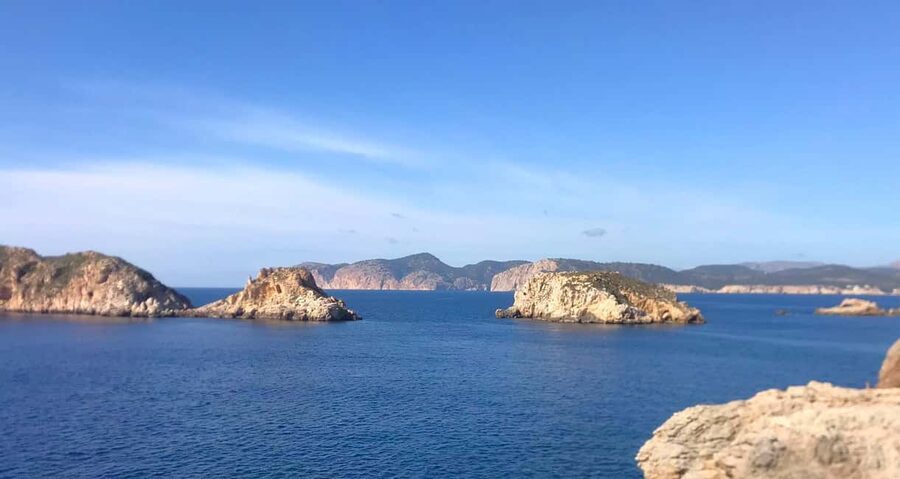 Mallorca: Catamaran Coastal Cruise with Lunch - The second bay and the return along the Andratx coast