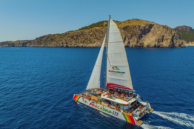 Mallorca Catamaran Cruise with Scenic Views and BBQ Lunch - Boat size, mood, and comfort