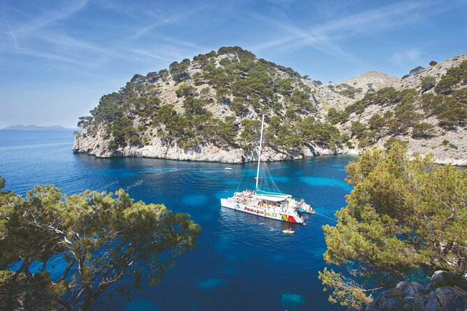 Mallorca Catamaran Cruise with Scenic Views and BBQ Lunch - The important Port d’Alcudia planning warning