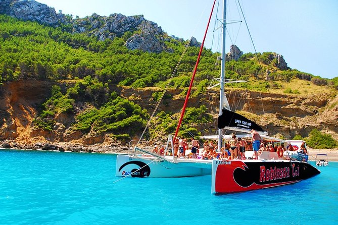 Mallorca Catamaran Tour in the Bay of Pollensa - Setting sail from Port de Pollença