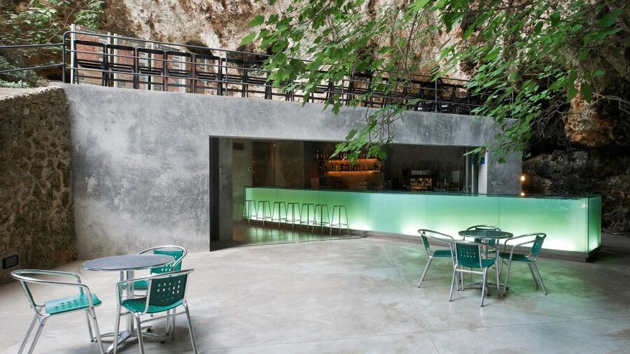 Mallorca: Caves of Hams Entry Ticket with Transportation - Cueva Redonda and its underground garden