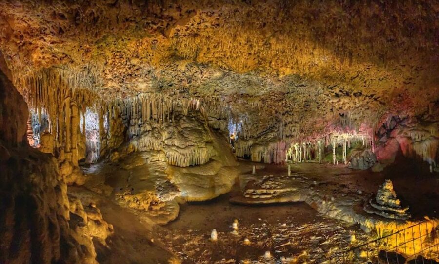 Mallorca: Day Trip to Caves of Hams & Optional Dinosaurland - Practical timing tips for families