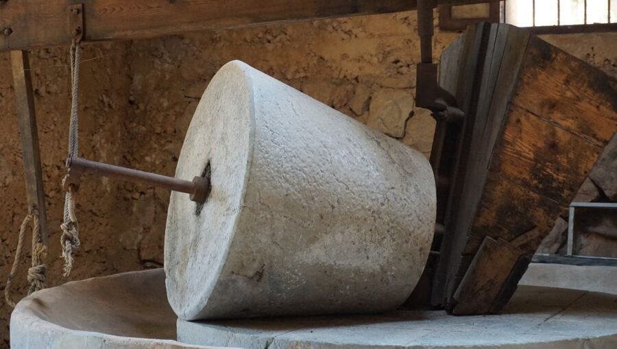 Mallorca: Day Trip to Hidden Gems of Tramuntana with Lunch - Transport, timing, and the southern pickup area