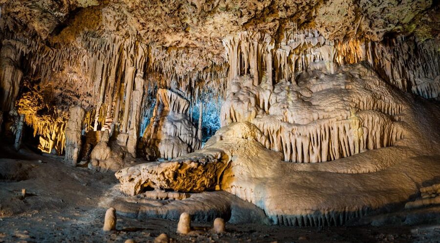 Mallorca: Drach and Hams Caves, and Porto Cristo Day Tour - The Majorica Pearls Factory Shop