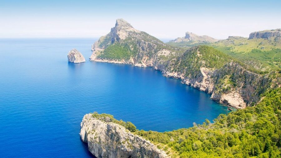 Mallorca: Formula Car Tour - The guide, safety, and group pace